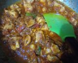 A picture of step 4 of Mazaydar or quick Aloo Matar chicken.