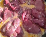 Фото кроку 1 до Жареные пирожки на сковороде с печенкой и мясом.