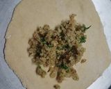 A picture of step 3 of Gobhi paratha.