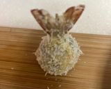 A picture of step 5 of Phoenix Tail Shrimp Balls.