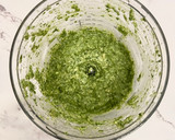 Foto del paso 1 de la receta: Tallarines con pesto (Versión Navideña)