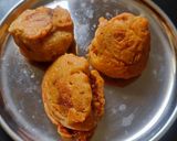 A picture of step 5 of Vada pav.