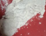 A picture of step 2 of Zinger burger.