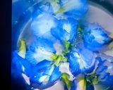 A picture of step 1 of Butterfly pea tea shots.