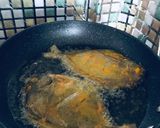 Gambar langkah 3 resipi Ikan bawal masak sambal.