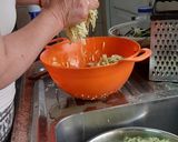 Foto del paso 1 de la receta: Guiso de zapallo italiano con papas doradas