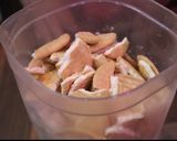 A picture of step 2 of Eggless mango cake.