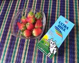 Foto langkah ke 1 dari resep Korean Strawberry Milk.