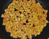 Фото кроку 2 до Гуляш зі свинини з грибочками 🍲.