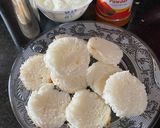 A picture of step 1 of Bread Dahivada.