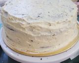 Foto langkah ke 9 dari resep Kue Ulang Tahun Sederhana (Simple Birthday Cake).