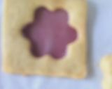Foto langkah ke 5 dari resep Stained Glass Cookies.