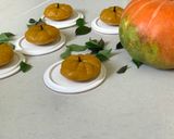 A picture of step 8 of Steamed Pumpkin (Mochi with Twist).