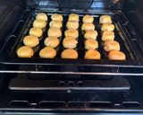 Foto langkah ke 8 dari resep Bakpia Keju Renyah dan Enak.