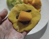 Foto langkah ke 5 dari resep Mochi coklat buah.