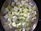 दूधीची भाजी (dudhichi bhaji recipe in marathi)