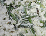 Foto del paso 4 de la receta: Revuelto de claras, espárragos trigueros y bacalao