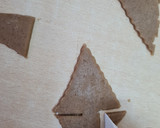 Foto del paso 6 de la receta: Pueblito de galletas de jengibre y canela 🏡🌳🌻⭐🌞🌜🏡