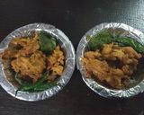 A picture of step 4 of Pyaj pakora (Onion Pakodas).