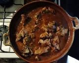 Foto del paso 2 de la receta: Patitas de cerdo con frijoles negros