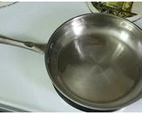 A picture of step 1 of Basa fish fillet curry with parsley.