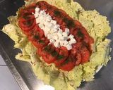 Une image de l'étape 5 de Salade de tomates et castelfranco à la feta et persil.