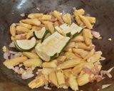 A picture of step 5 of Red sauce Pasta.