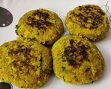 A picture of step 3 of Khichdi patties chaat.