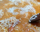 Foto del paso 4 de la receta: Arroz caldoso con chipirones y gambones