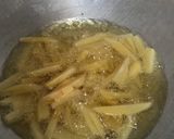 Foto langkah ke 2 dari resep Kentang + Saus Kornet.