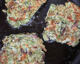 Foto del paso 3 de la receta: Mini tortillas de brócoli, apto Keto y deliciosas!