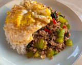 泰國九層塔魚露雞末包蛋飯（一鍋即成）的食譜步驟6照片
