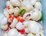 Foto langkah ke 1 dari resep Asinan Rambutan.