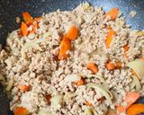 รูปขั้นตอนการทำที่ 3 ของ ผัดบะหมี่กึ่งฯหมูสับ ปริมาณจุใจ