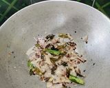 A picture of step 3 of Rava/ Semolina Upma with Winter Veggie and Chutney.