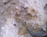 A picture of step 4 of Rava laddu.