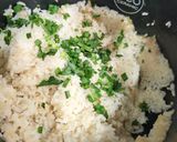 Foto langkah ke 4 dari resep Chicken Claypot Rice Cooker Devina Hermawan.