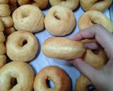 Foto langkah ke 5 dari resep Donat Tanpa Ulen.