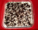A picture of step 1 of Oreo cream pudding.
