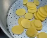 Foto langkah ke 1 dari resep Cemilan dari kentang.