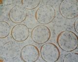 Foto del paso 3 de la receta: Galletas de agua y semillas... súper fáciles