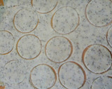Foto del paso 3 de la receta: Galletas de agua y semillas... súper fáciles
