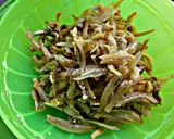 Foto langkah ke 2 dari resep Tumis Teri Bawang.