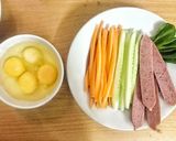 Hình bước làm 2 của món Kimbap Hàn Quốc đơn giản