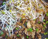 A picture of step 3 of Mushroom Stuffed Potato Cakes.