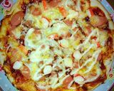 Foto langkah ke 6 dari resep Homemade yummy pizza.