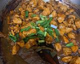 Foto langkah ke 5 dari resep Ayam Kecap Bombay.