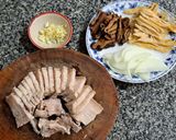 รูปขั้นตอนการทำที่ 2 ของ หมูสามชั้นผัดเต้าหู้ยี้