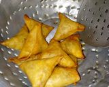 A picture of step 6 of Samosa 1.