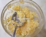 A picture of step 2 of Aloo bhare Parathe.